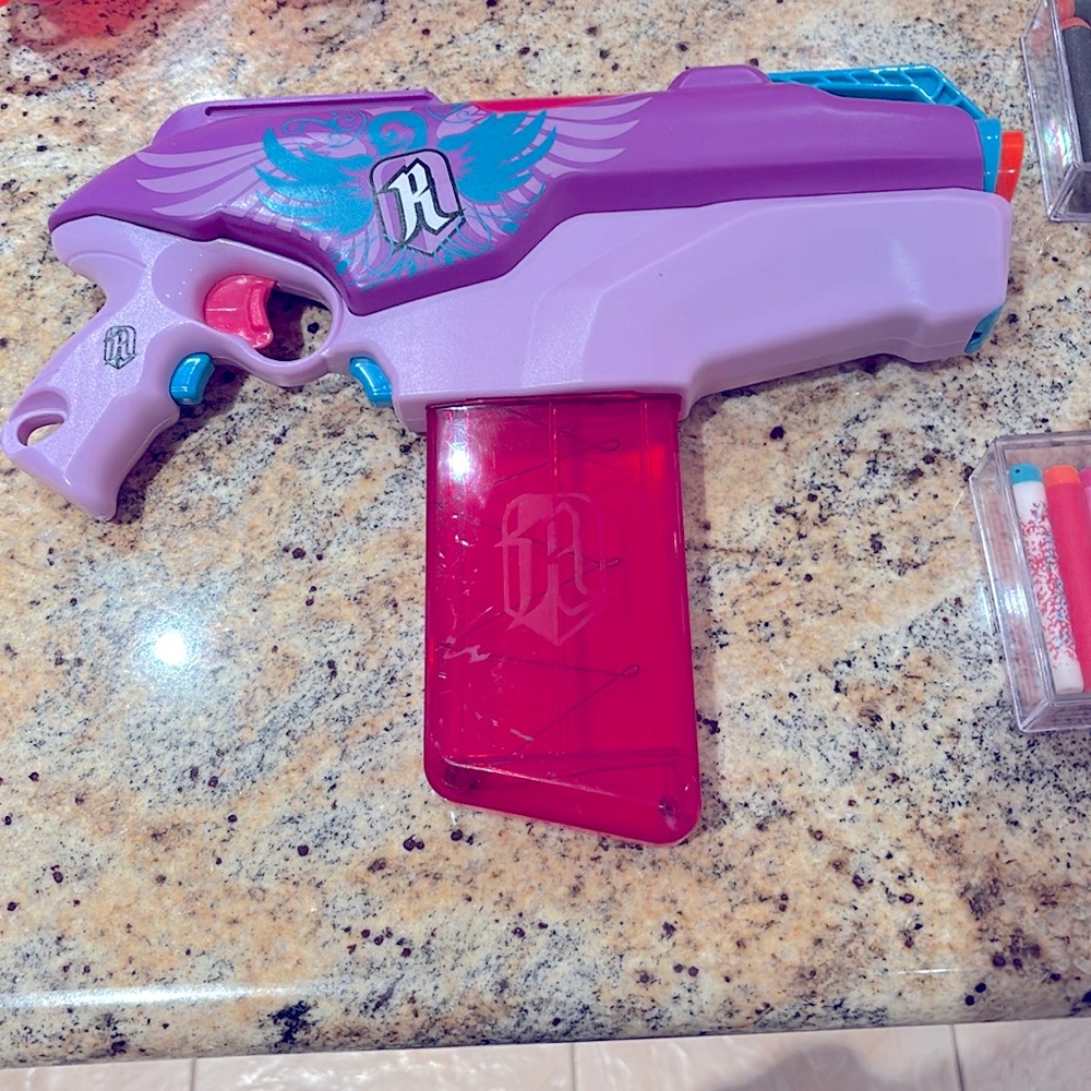 Nerf Rebelle Dart Gun